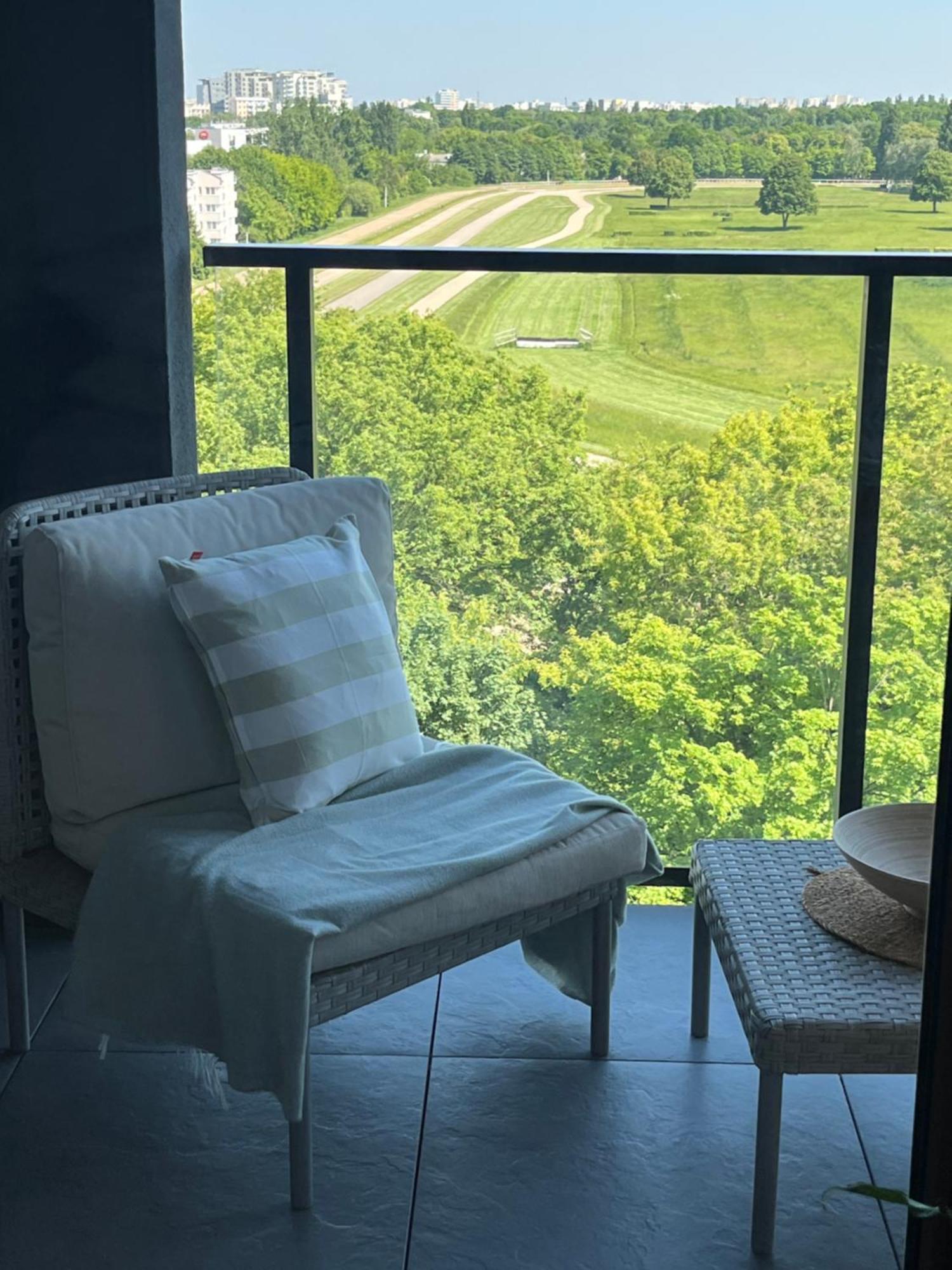 Warsaw Airport Wyscigi - City And Green View Apartment With Underground Garage Exterior foto